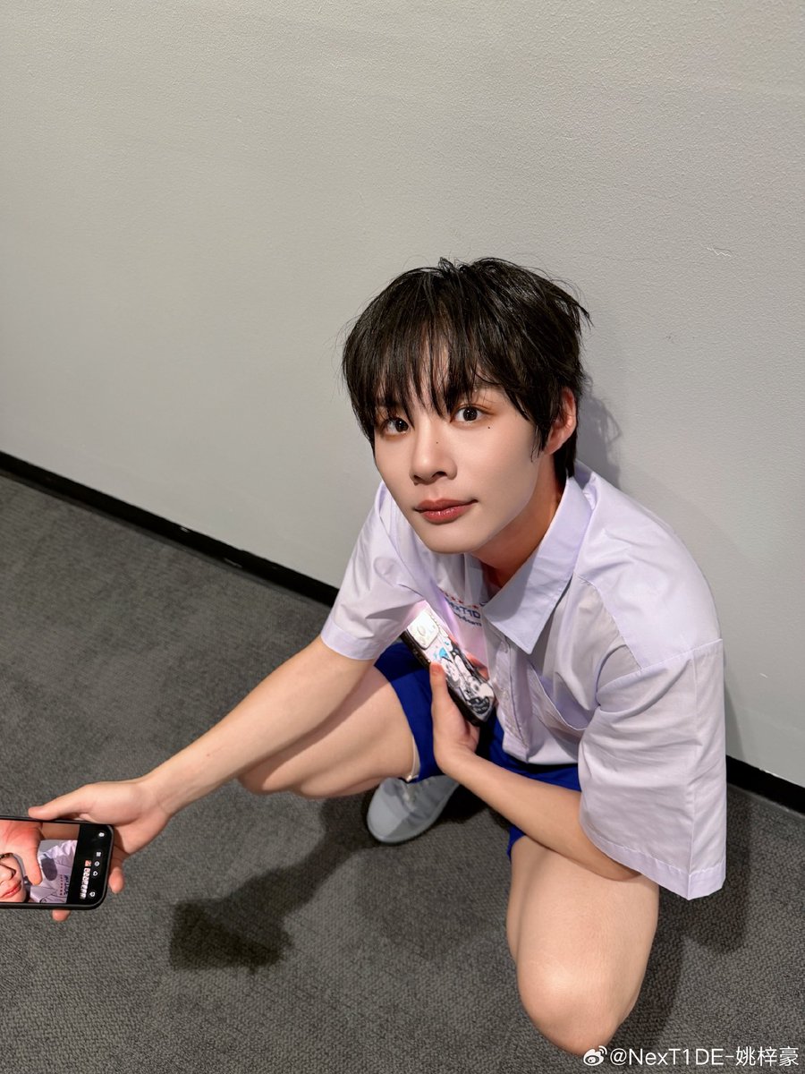 YaoZihaoTeamth's tweet photo. Yaozihao Weibo Update 

ผมเป็นนักเรียนดีเด่น

🔗 https://t.co/c5VYNgQwEt

#NEXT1DE_YAOZIHAO  #NexT1DE
#เหยาจื่อหาว https://t.co/Gj9IDk26S8