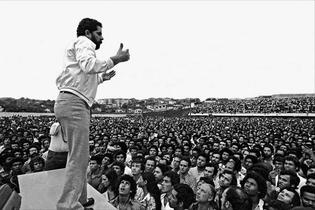 joseguimaraesce's tweet photo. Lula guerreiro do povo brasileiro! Fotos históricas do nosso presidente @lulaoficial: https://t.co/Uy33ZThL21