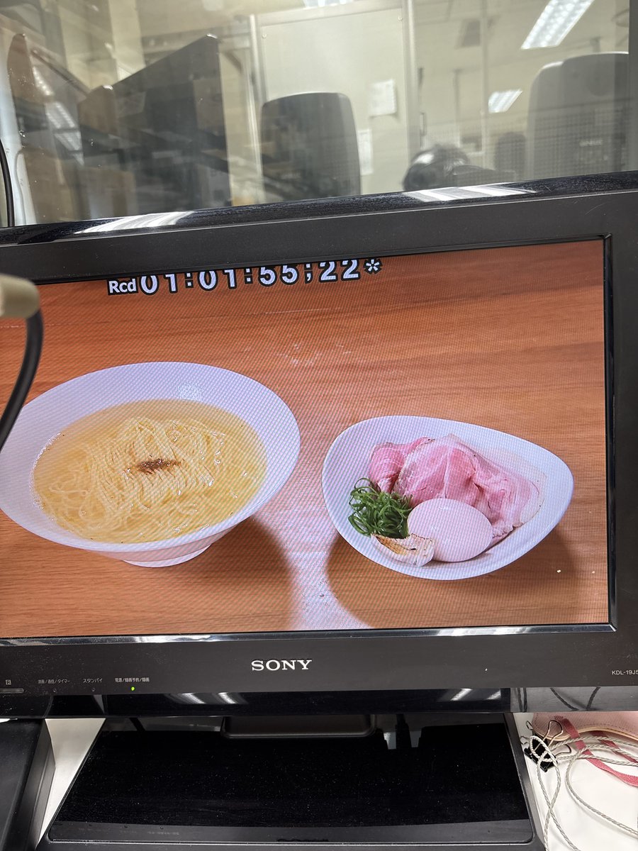 nangu_official's tweet photo. や団の皆さんが新潟のラーメンを3軒紹介します！皆さんは🍜わかりますか？？
#水曜見ナイト 📺 https://t.co/nJPVjFbdVd