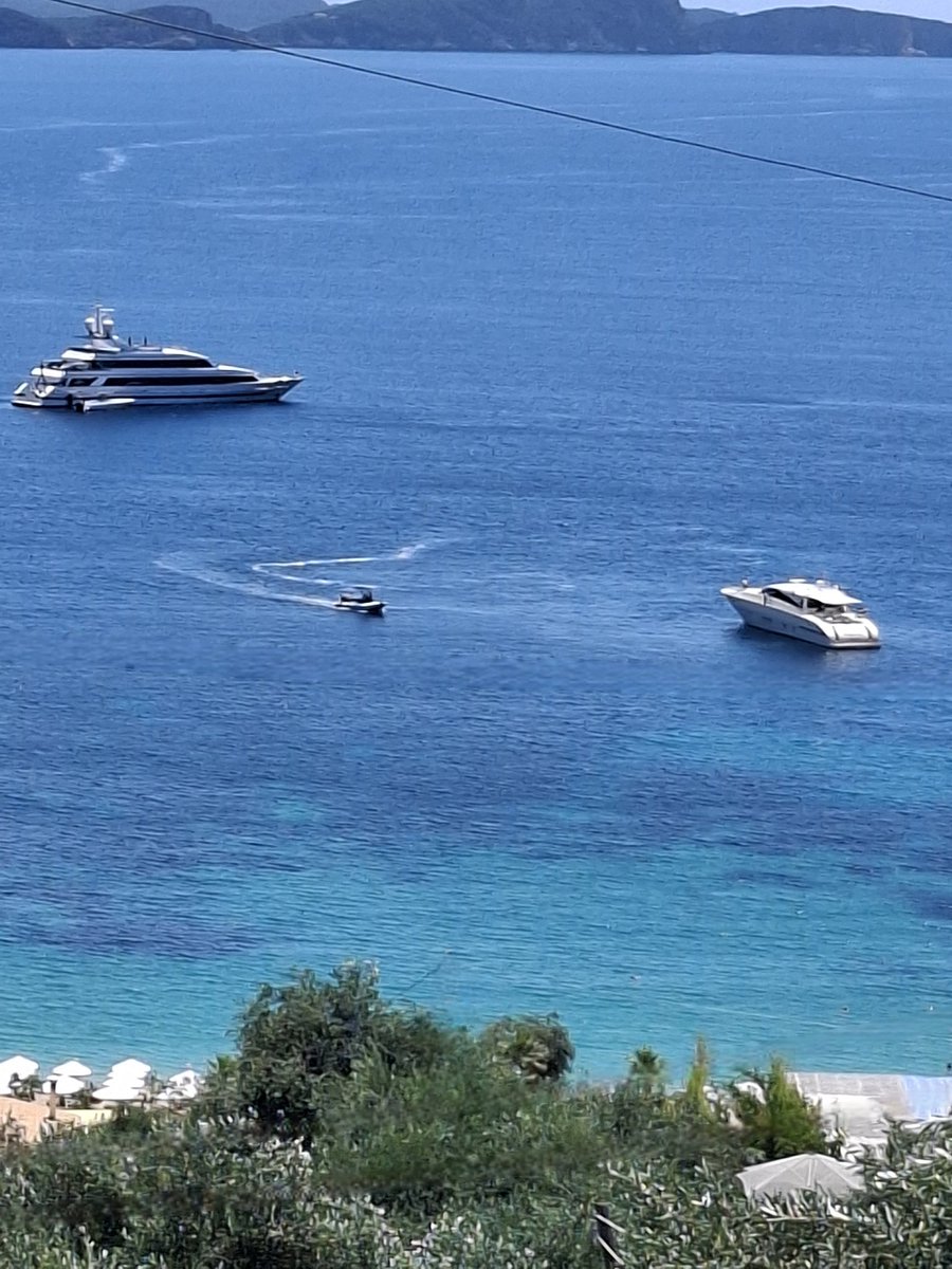 FGKPARGA's tweet photo. Το λέω  και μποτιλιάρισμα  στη θέα  μου,σήμερα!!! https://t.co/AEaCFIhVSJ