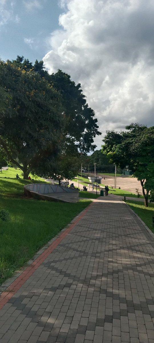 nayore's tweet photo. Old pictures of Uhuru Park from better days. When the Team University graduate took office, many expected a facelift. Instead, the park seems to have enrolled in a master's program in neglect and is now graduating with distinction. https://t.co/qjXIamAwJZ