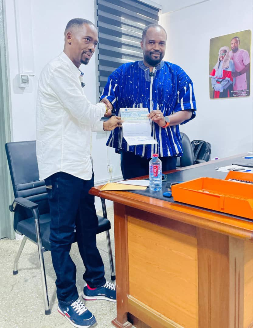 Pee_lad's tweet photo. Hon. Frank Annoh-Dompreh has donated GH¢208,745 from his Common Fund allocation to support the expansion of the Nsawam Government Hospital OPD, improving healthcare delivery for thousands of residents.

#FrankAnnohDomprehToaso #BawumiaForPresident2028 https://t.co/Vmr2UdQL1a