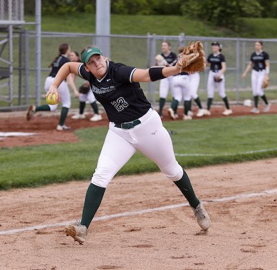 aayers556's tweet photo. Great HS Season with a great group of players! And did I mention some awesome coaches? WHS 🥎 had its best finish in school history with a Regional Championship and a battle at Semi-State. Our last game didn’t end like we hoped, but our season was so much more. 
I led my team in Doubles and finished the regular season with 3HRs. Best wishes to our seniors on their next stage! You’ll be missed. 🍀@GatorsPremier09 @FCGrizSoftball @meghanbontragr_ @GabSmart99 @cholm7 @Coach_ADehnke @CoachC_HC @ExtraInningSB @CoastRecruits @ConnectSports_ @CoastRecruitsSB