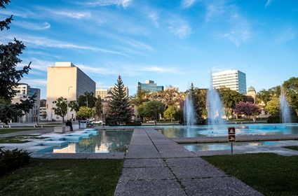 JR_LANGUAGE's tweet photo. Put your #Winnipeg based business on a global scale with the help of #marketingtranslation services. https://t.co/j9qdgXA8zV https://t.co/xWI1O9uvwJ