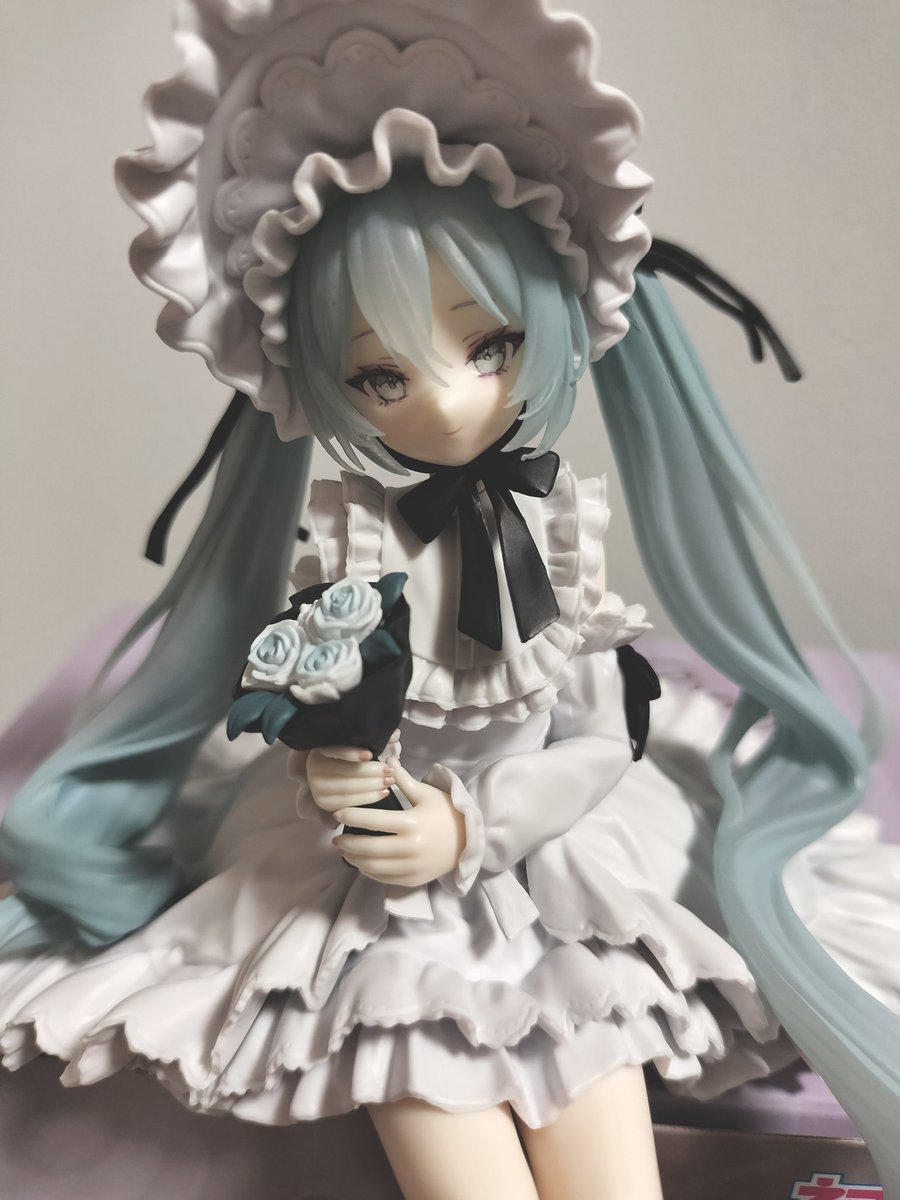 Hashikkkkko's tweet photo. つーか特にこのヴィンテージドールのミクさん可愛すぎませんか？神 https://t.co/Si7wq6Dmfz