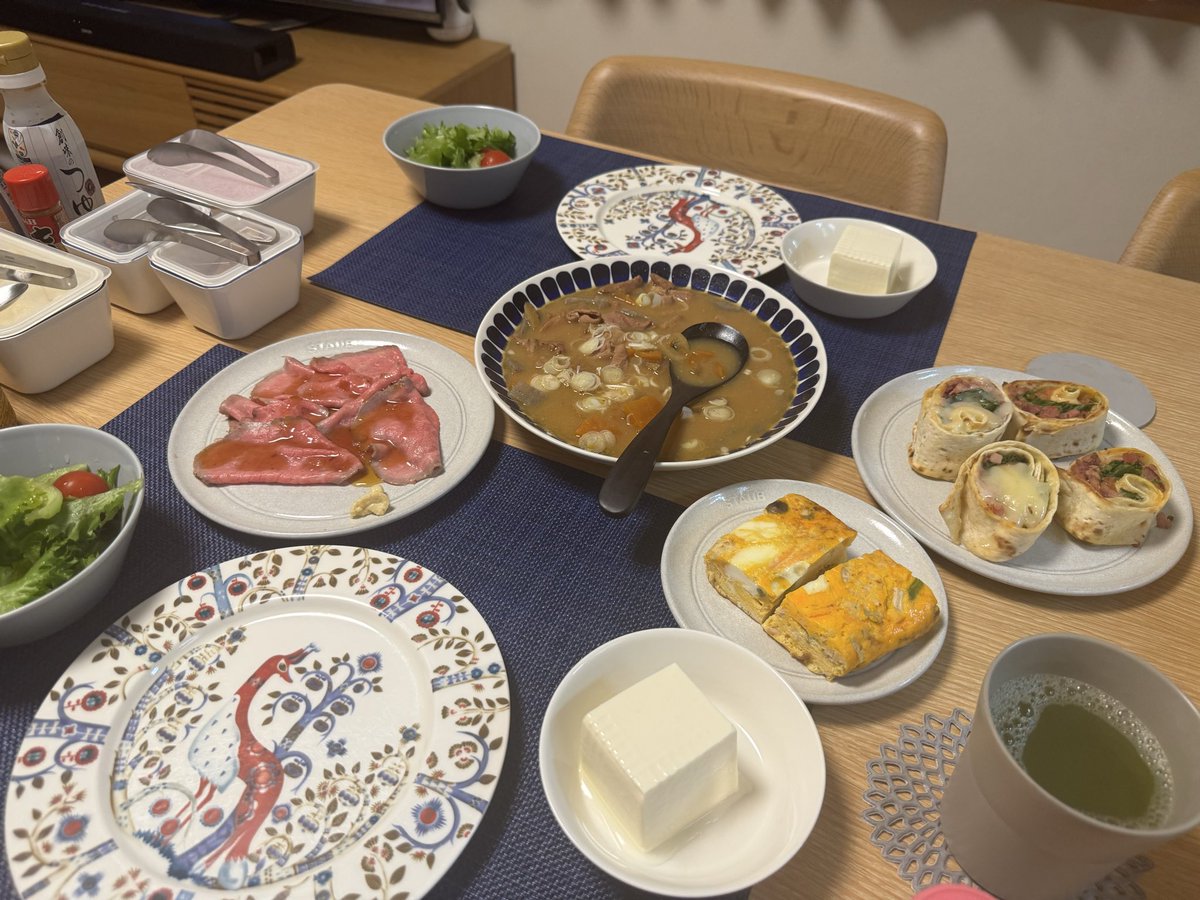 Sparkling_like's tweet photo. 火曜日は休肝日！（を今週は守れた、、）
私も家族も忙しくて食べたい惣菜を買ってきて食べるスタイルが続いています😅
そんな日々もありますよね、、？
本日もお疲れ様でした。 https://t.co/CRd1ksG9ij