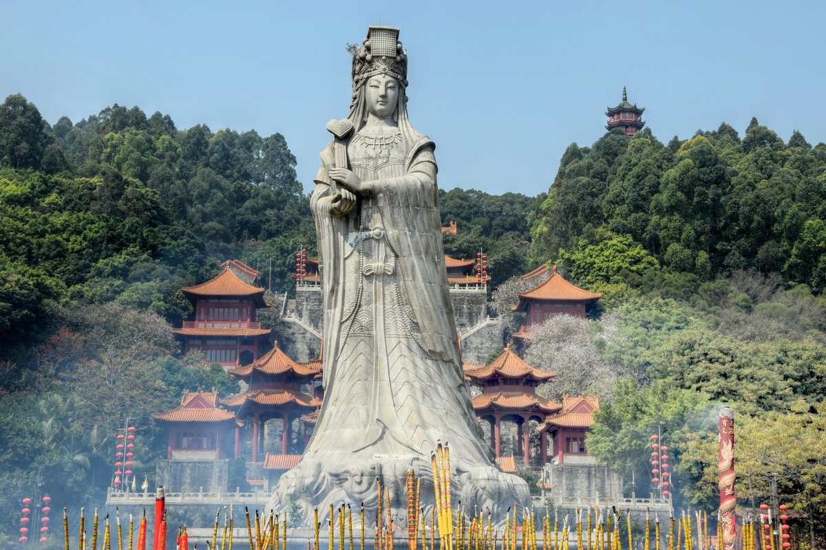 TudigongS9791's tweet photo. Happy #WorldOceanDay.

Mazu (媽祖), revered across East and Southeast Asia, is known as the Goddess of the Sea and the protector of sailors, fishermen, and coastal communities.

Protect the ocean, and the ocean will continue to protect us. https://t.co/mVzcfdcqV2
