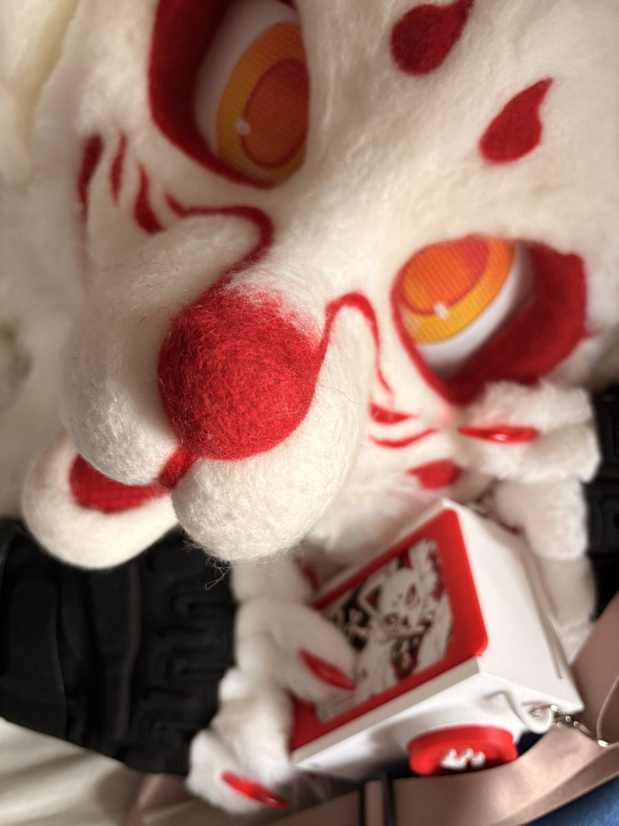 shakegaw's tweet photo. 烈火の名刺と名刺入れが届いたので公開🦊
これで挨拶もできる https://t.co/G5L6UI6Kk1