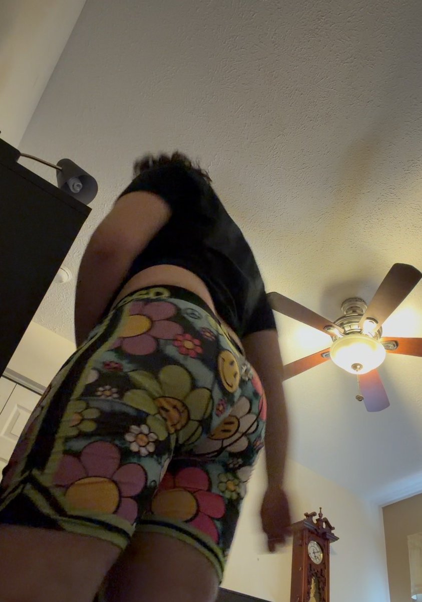 AlexFireAlpha's tweet photo. Thicccc #thic #underwear #fyp #nsfw #NSFW #but #trending #onlyfans #twitter #big https://t.co/uUi2hlciWk