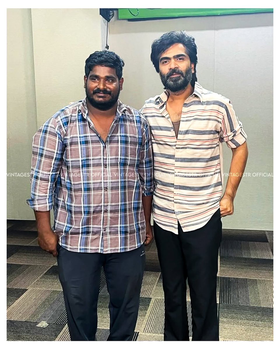 MaDhuraMiCheal's tweet photo. Thalaivan @SilambarasanTR_ click during the shooting of #Arasan 🤩 https://t.co/AsZJEZfZCP