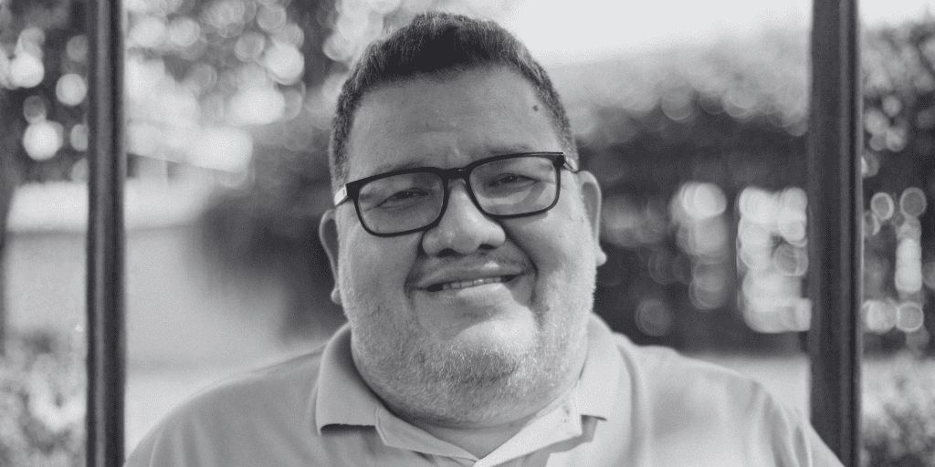IFEXALC's tweet photo. #Colombia 🇨🇴 @FLIP_org condena asesinato de Cristian Herrera como ataque más directo y doloroso a la organización en 30 años, dejando la pérdida de un destacado periodista y su compromiso con la protección de colegas en Cúcuta y el norte de Santander. https://t.co/yOwwLL90V5 https://t.co/3T8sOEXKTH