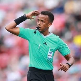 MShigshigow's tweet photo. Bringing referee Omar back could undermine confidence in the football federation and attract widespread criticism. https://t.co/lPDbj8U5gO