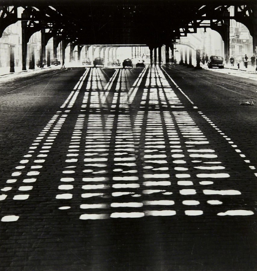 LKpaddy's tweet photo. Weegee •
Under the Third Avenue El, 1943 https://t.co/xBw4HH7pbt