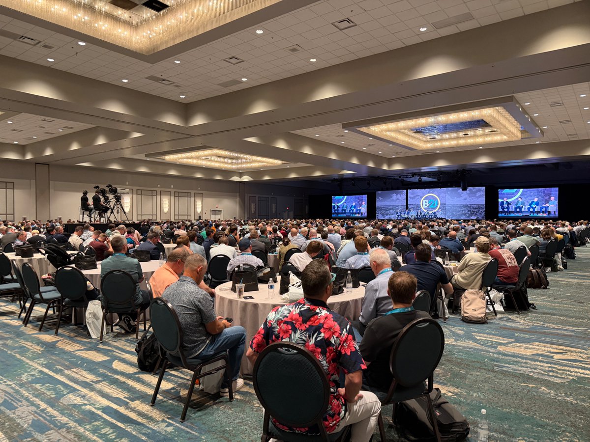 baptist21's tweet photo. Thanks for everyone who came out to our B21 Lunch Panel. Really appreciate all the volunteers, crew, and speakers that made this event possible. Hope to see you at next year! #SBC26 https://t.co/ogoZr0pz56