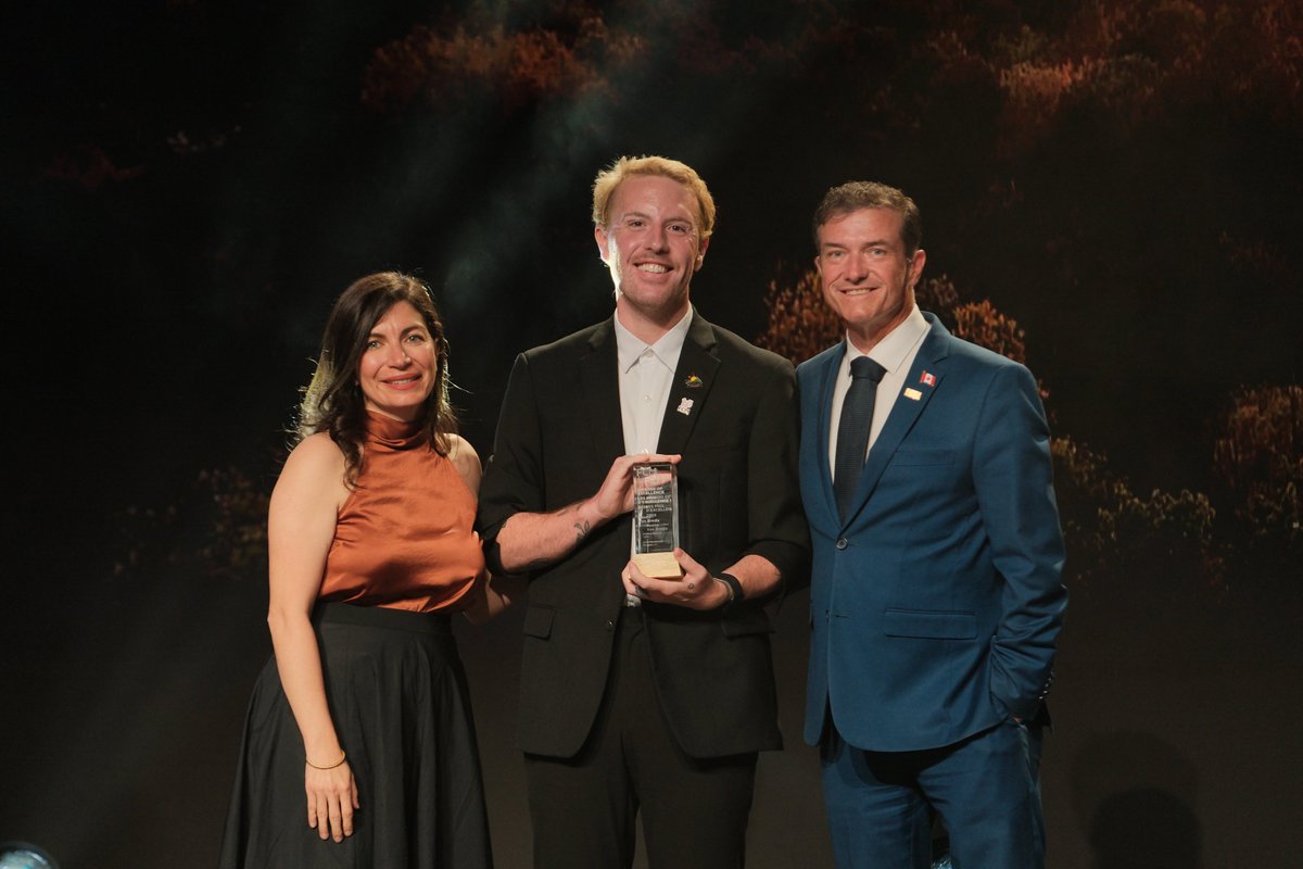 FCM_online's tweet photo. ✨ Councillor @reecevanbreda of @SiouxLookoutON received the Emerging Municipal Leader Award for his leadership in tackling affordability and quality-of-life challenges in northern communities. https://t.co/VODYmefYHM
