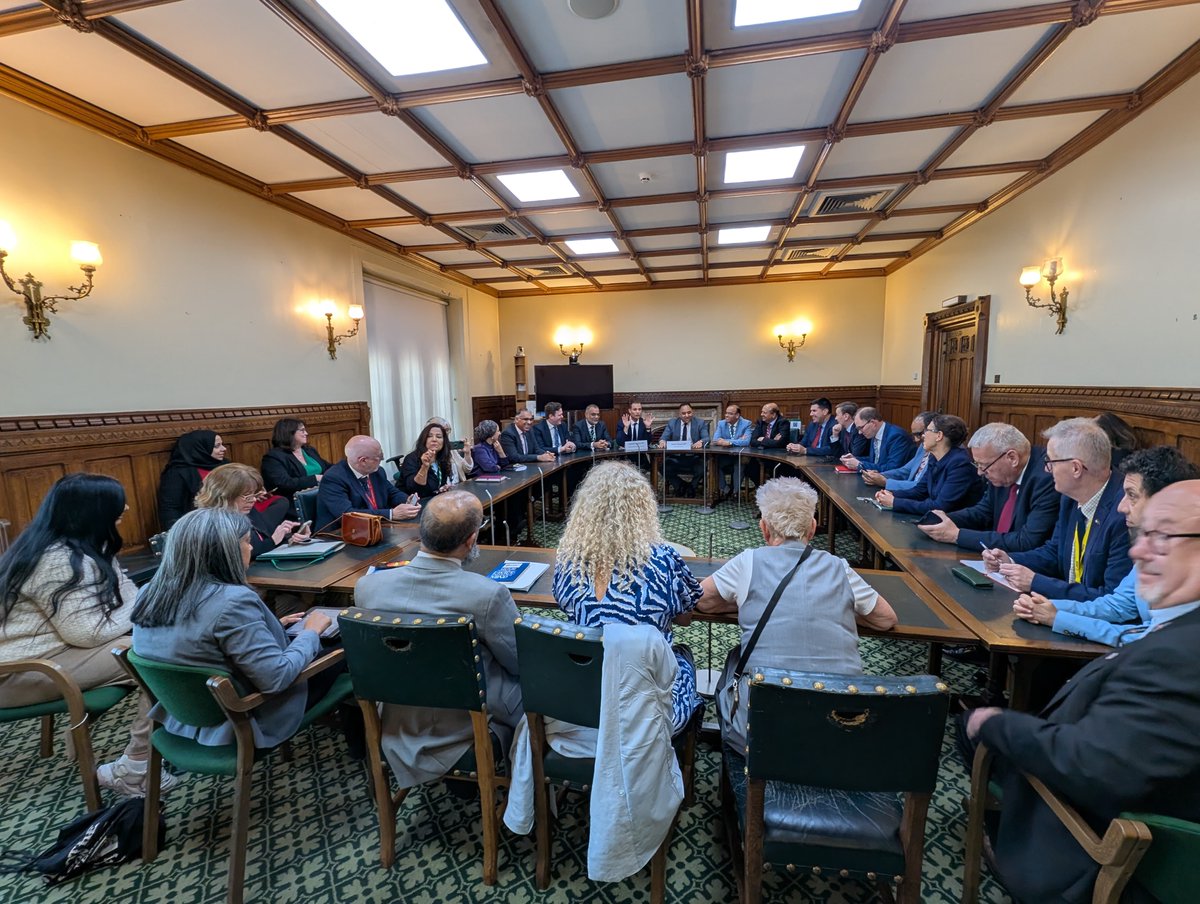 Imran_HussainMP's tweet photo. As Chair of the APPG on Kashmir today, along with over 40 Parliamentarians, we met the Minister of State for Pakistan and Kashmir-related affairs to raise serious concerns regarding the rapidly escalating tensions in Azad Jammu and Kashmir.

We made our position clear in the need for immediate:
⚫Enhanced consular support for British nationals
⚫An end to the lockdown
⚫Restoration of communications
⚫Peaceful negotiations to resume
⚫Respect for the inalienable human rights of Kashmiris
