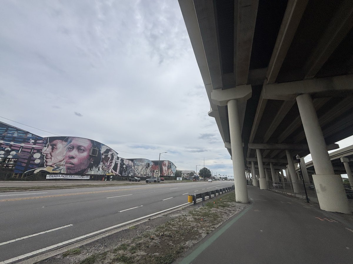 justrunfuller's tweet photo. 8 miles for the lunch run around the urban areas of Tampa. https://t.co/MMam1PxaTT
