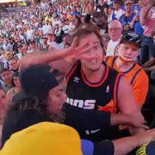monteslu's tweet photo. @SunsAreBetter If we had this guy beat the ass of 100 dollar guy back then, karma would have been reset.  Suns would have a ring today. https://t.co/tRrkDq8jB6