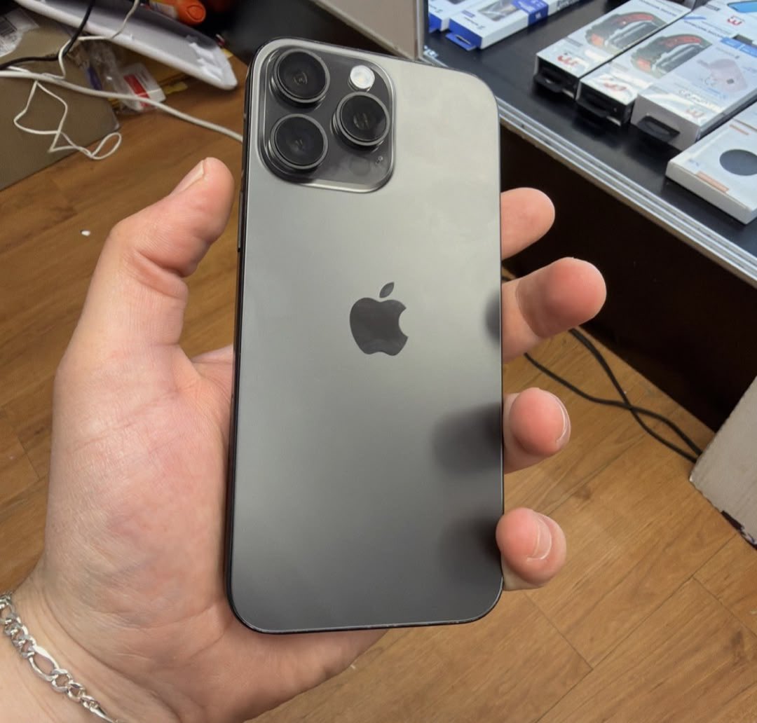 switchcraft_Ng's tweet photo. iPhone 16 Pro Max | 512gb | FCID✅ | TT✅ | BH 100% | $900 (Purchase + Shipping) 1M.260k https://t.co/Vytr4fBPKx