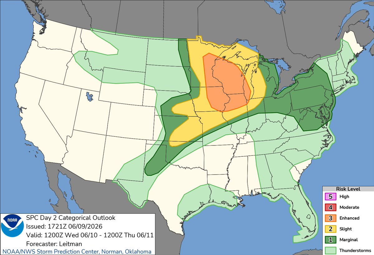 NWSSPC's tweet photo. 12:22pm CDT #SPC Day2 Outlook Enhanced Risk: across eastern Minnesota, Wisconsin, northern Illinois, and eastern Iowa https://t.co/Y1WiOd8m1i https://t.co/sTekwgZwv4