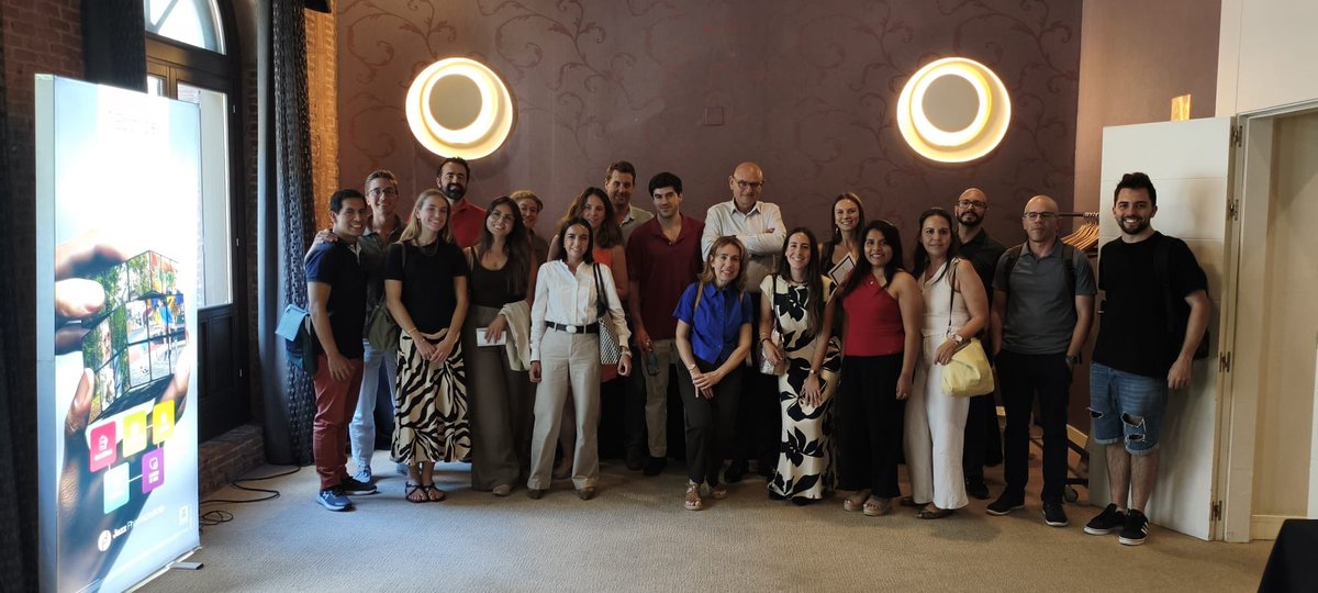 OjedaNeuro's tweet photo. Gran reunión #epimad del grupo de epilepsia de la @AMNneuromadrid   Rafa Toledano y Javi Díez de Terán, brillantes! Enhorabuena! https://t.co/o5mkz6ctBY
