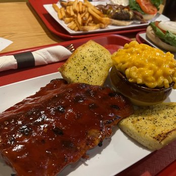 Exployda's tweet photo. Cubby's BBQ - Hackensack NJ https://t.co/BjRrv8x8wV