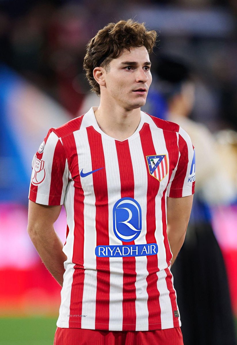 EditionMerengue's tweet photo. 🚨 Le Real Madrid a fait une offre de 150M€ à l’Atletico Madrid pour Julian Alvarez. 

L’offre a été refusée. 

[Communiqué officiel] https://t.co/2rVdaVJo2e