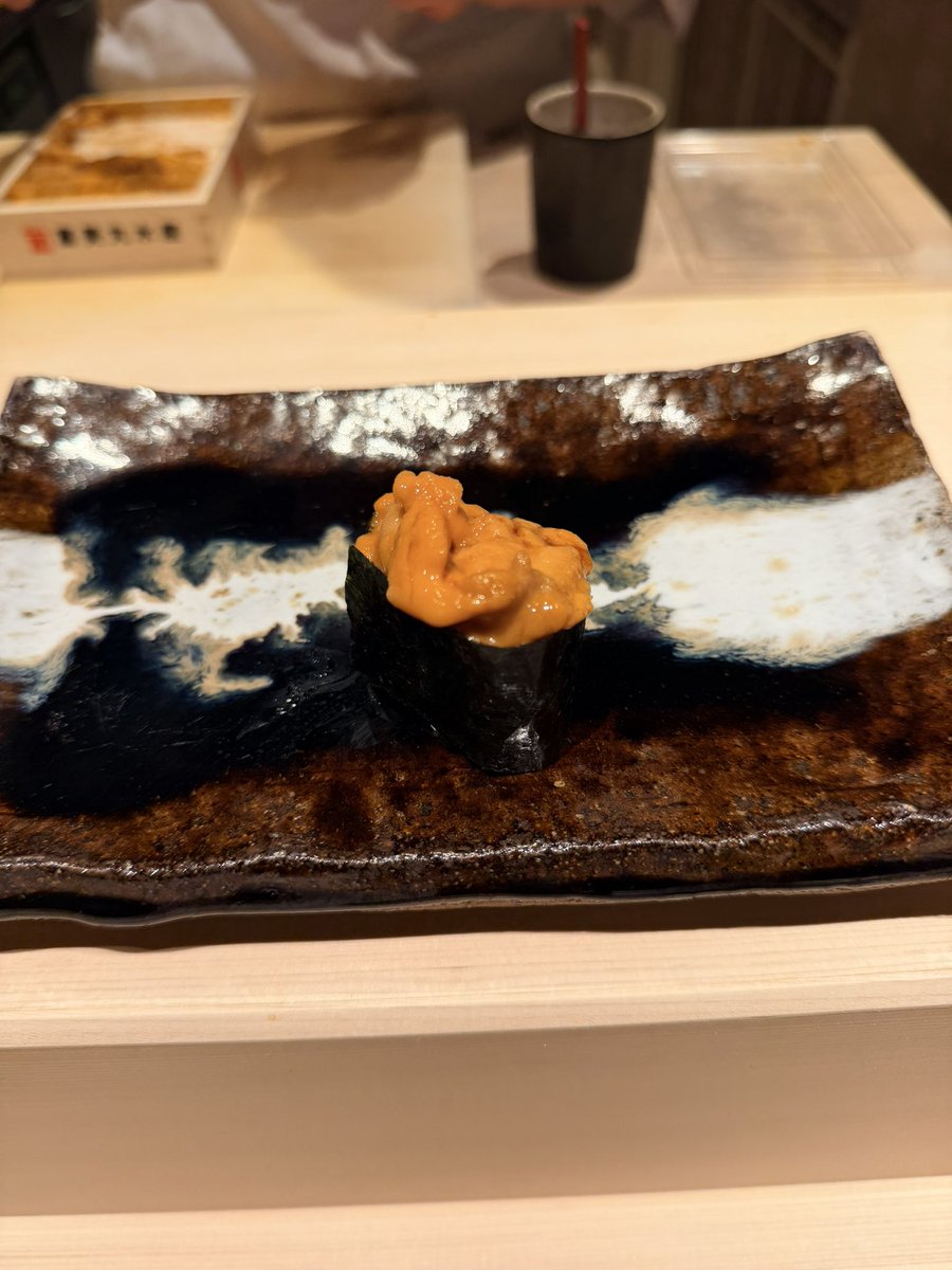 pakimicha's tweet photo. そういえばこの前北海道行ってきた🍣 https://t.co/As3IffASTi