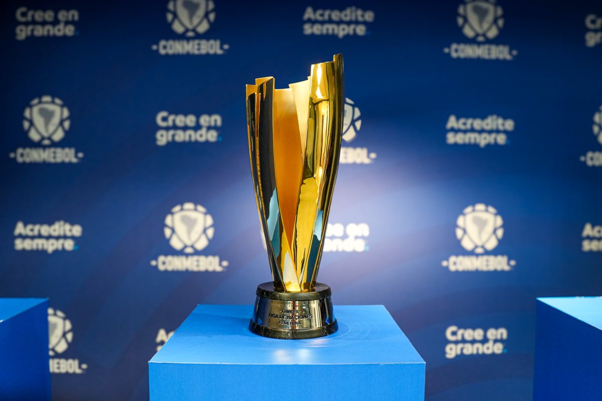 Angelalerena's tweet photo. Argentina femenina puede ser hoy campeón de la Liga de Naciones. Necesita derrotar a Ecuador, desde las 20, en Quito, y que Colombia no le gane a Paraguay. El objetivo principal ya está cumplido: estamos clasificadas al Mundial 2027. Pero quién nos quita la ilusión 🏆🇦🇷🩵 https://t.co/0rM1OPOafW