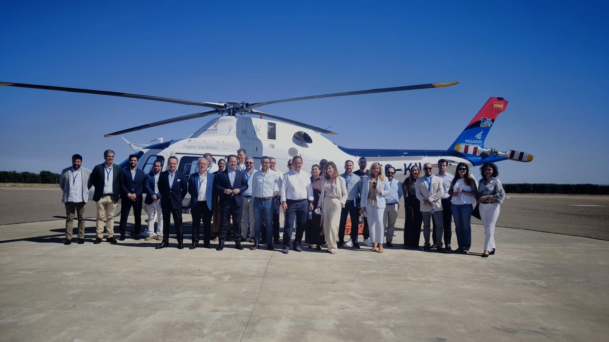CECOes_'s tweet photo. 🚁 Hoy,  encuentro empresarial de excelencia en @PegasusAeroG con @dipucordoba 🔝 60 años impulsando talento aeronáutico desde Palma del Río #CordobaEsp 
🎯 Competitividad ➕️ Sostenibilidad ➕️ Internacionalización
@CEAes_ @camaraofcordoba https://t.co/AxX6Y14P25