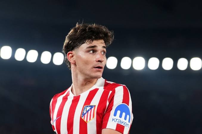 Blue_Footy's tweet photo. Real Madrid announced that they have made a €150m offer for Julian Alvarez.

But it's been reportedly rejected by Atletico Madrid. https://t.co/rECF0p1UBu