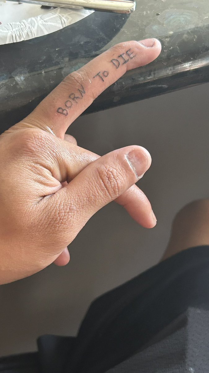 ElChapoTX's tweet photo. New tat, single, antibiotics and psychosis https://t.co/TN7hmwtivu