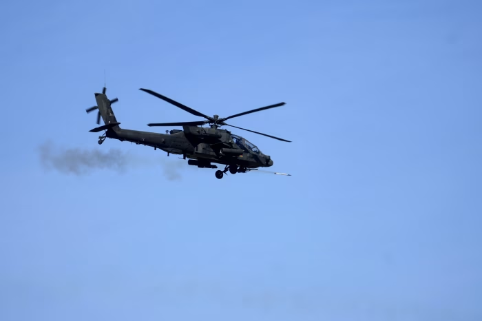SaveSJarrah's tweet photo. #IranWar, 9 June 2026
#US President Donald Trump has said #Iran✌️shot down a US #Apache helicopter that was patrolling the Strait of Hormuz overnight, adding that “the US must, of necessity, respond to this attack.”
#NetanyahuWarCriminal
#TrumpWarCriminal
https://t.co/OQdCpyGpIX https://t.co/nIzytWCYrS