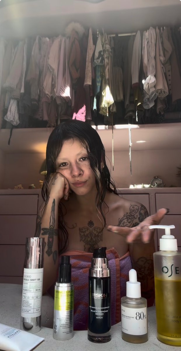 nutsbabey's tweet photo. the korean skincare routine lmao https://t.co/X01J2JKsSi