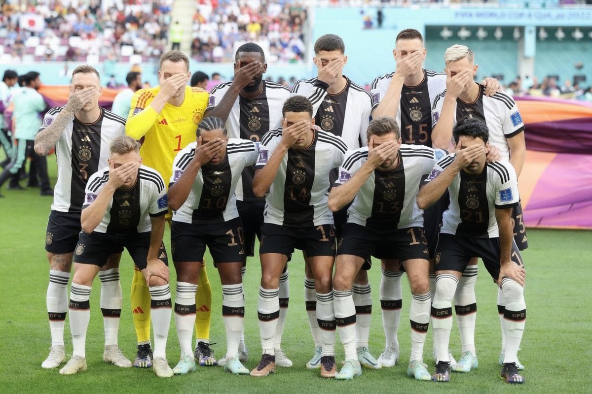 inpic0's tweet photo. وضع المنتخب الالماني في كاس العالم في #امريكا #wm https://t.co/i9ovDW6EK7
