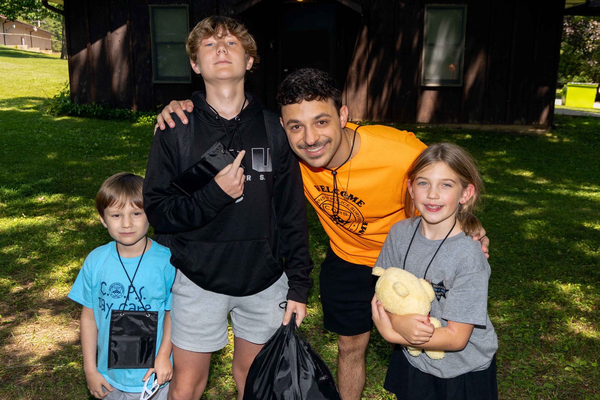 nationalcops's tweet photo. Behind every camp, weekend, training, and event are people who give their time and hearts to support survivors. 💙

Interested in getting involved? Contact the C.O.P.S. National Office to learn about volunteer opportunities. https://t.co/pXwNOIg8Dg https://t.co/PCEMLUs5ev