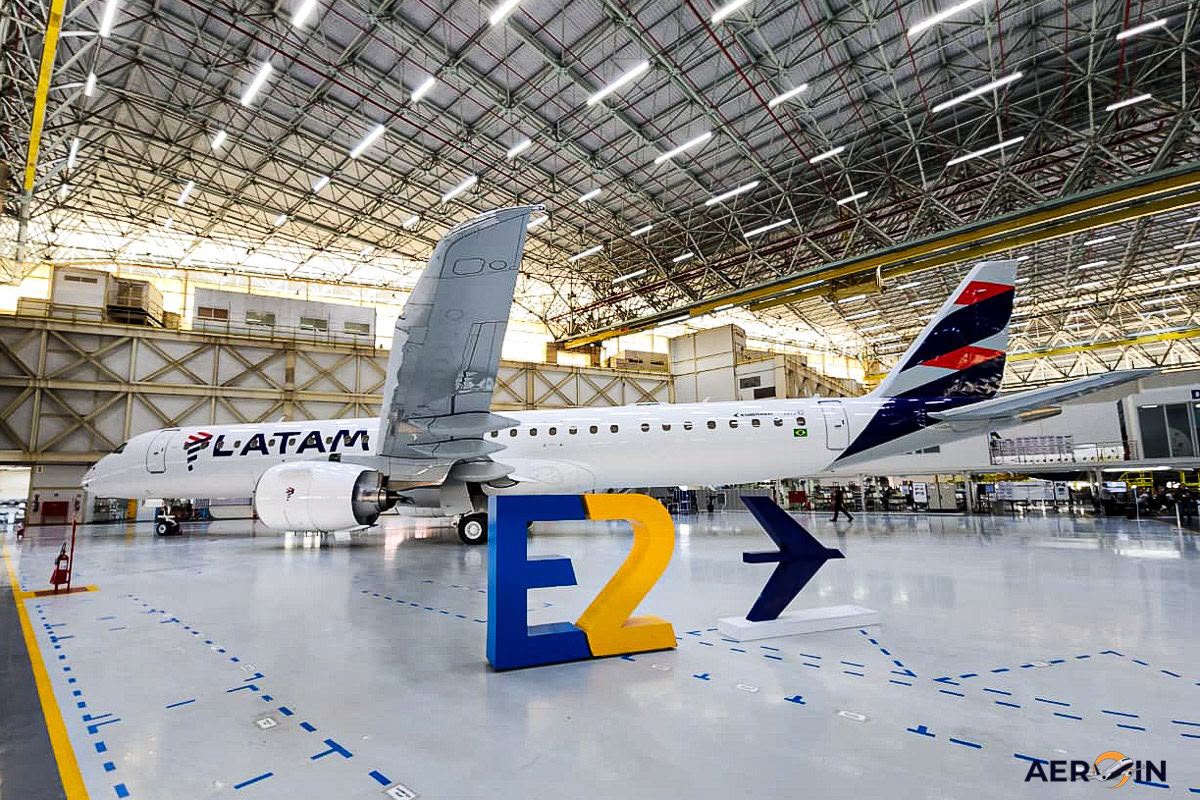 fdpamplona's tweet photo. Esta nascendo o primeiro E2 195 da LATAM...
@aero_in
@luizfara
@zwerdling
@avioesemusicas https://t.co/SyYClAPoCP