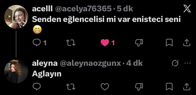kismetsemipeki's tweet photo. Bu sezon kısmetse olur yarışmacılarının fanlarla olan şu gereksiz diyaloga girme çabasını anlamıyorum Aleyna biz senin enişteci olduğunu zaten biliyoruz izlediğimiz bölümlerde derdini anlatacak başka kimsen yok diye Cansın'a iki saat ağlayarak derdini anlattın o kadın seni dinledi seninle birlikte üzüldü fakat boş bulduğun an kadının eski matchiyle sevgili oldun, sana enişteci yazılan bir mente 1 dakika geçmeden ağlayın yazman da senin ağladığını gösterir biz burada kısmetse olur yorumluyoruz bazen sert yorumlar yapabiliriz sonuçta dizi izlemiyoruz bir reality show izliyoruz ama siz buna bile katlanamıyorsanız fanlık yapmayın ya da yarışmacıysanız evdekilerle konuşun sizi elesinler, güncel olarak evde duran en çirkef en sinsi kadın yarışmacı da kesinlikle budur enişteci aleynaa
#kısmetseolur