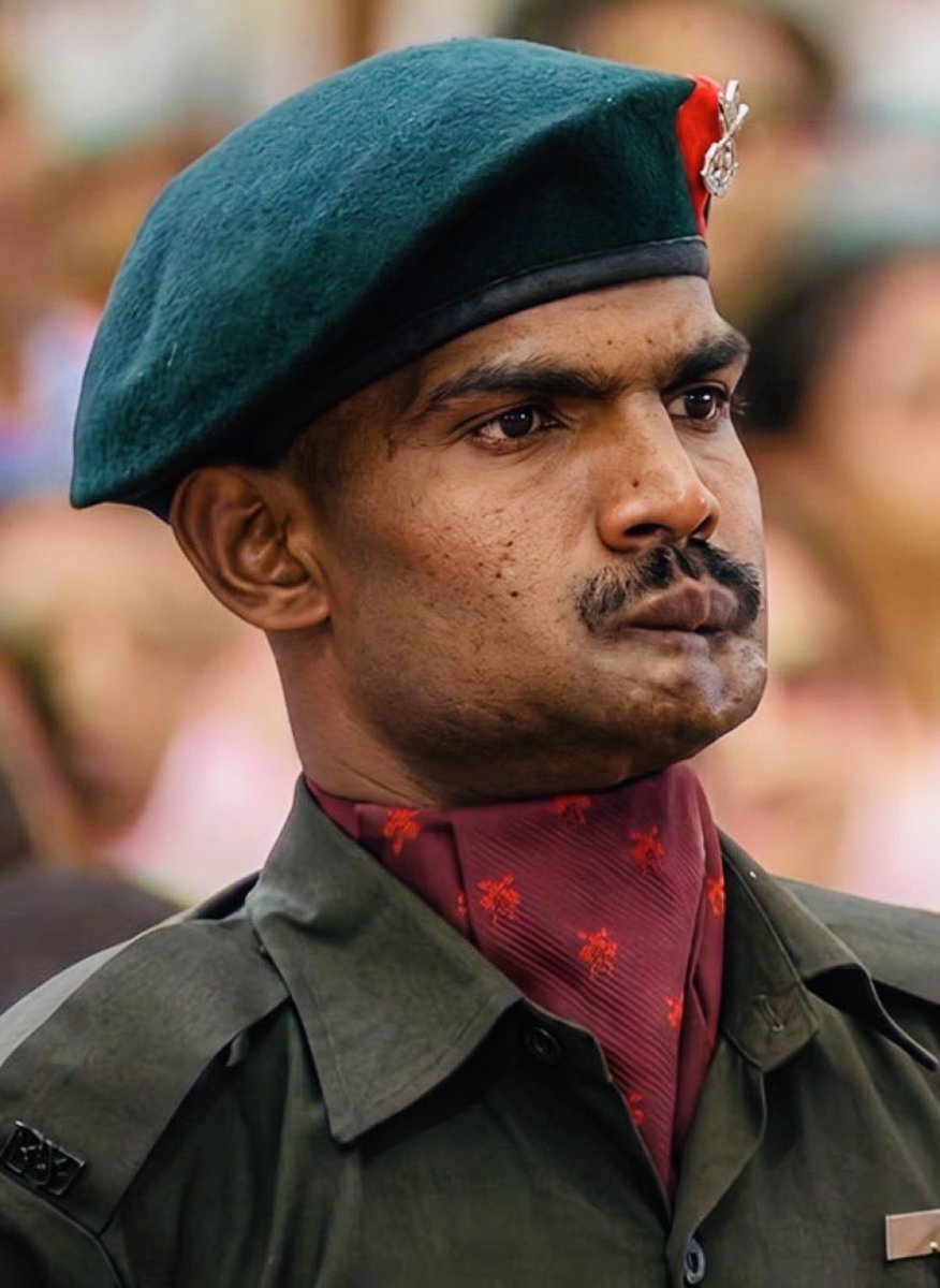 bhuvanhere's tweet photo. Our Heroes 🇮🇳
Lt Cdr Suraj Parashar and Lance Naik Meenatchi Sundaram A 

Jai Hind🫡 https://t.co/bwRpj96kcS
