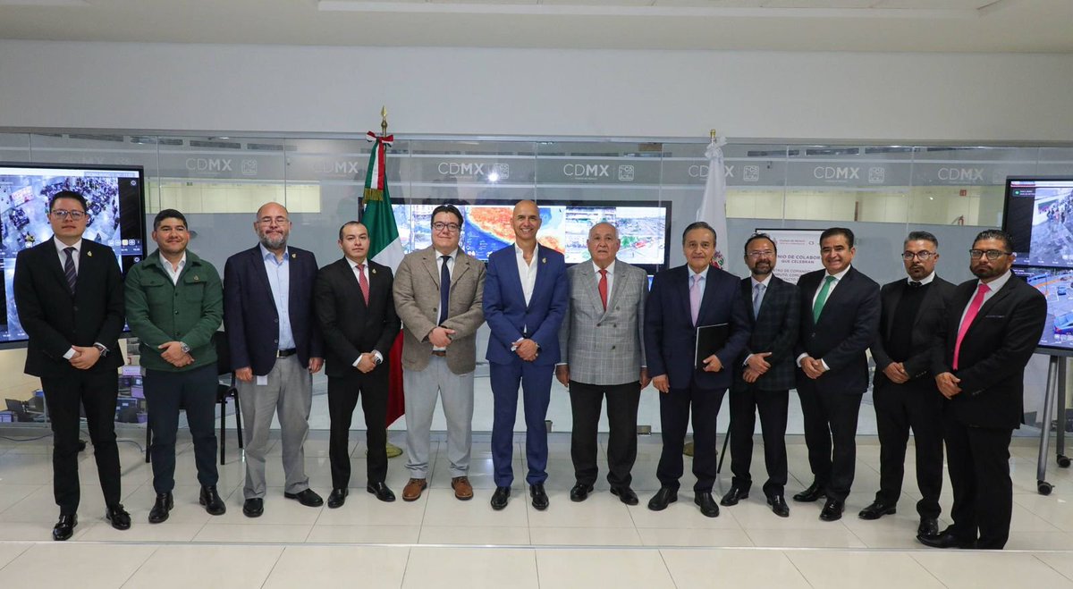 guerrerochipres's tweet photo. Por primera vez, y en víspera del #Mundial2026, la Terminal Central del Norte y el @C5_CDMX firmamos un convenio de colaboración que integra 32 cámaras de videovigilancia de la terminal a la red pública de monitoreo de la Ciudad de México, la más robusta del continente https://t.co/KBVJkugoWD