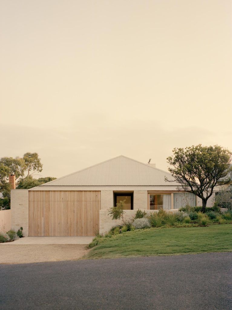 mgznarch's tweet photo. posted by #mgznarch Victoria Merrett https://t.co/iO8nQpqKcV  | worldwide news blog on c o n t e m p o r a r y art and a r c h i t e c t u r e |

..................................................................

House in Mornington Peninsula . Sorrento … https://t.co/fNEJ8ABS46