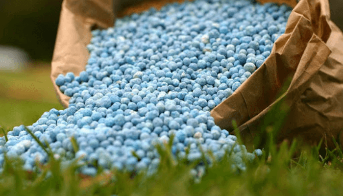 Nairametrics's tweet photo. Nigeria’s fertilizer exports generated N1.37 trillion in the first quarter of 2026, making urea one of the country’s highest-earning export products and strengthening the growing role of industrial exports in Nigeria’s foreign exchange earnings. https://t.co/WCj7EYutxQ https://t.co/x6YL06KyTy
