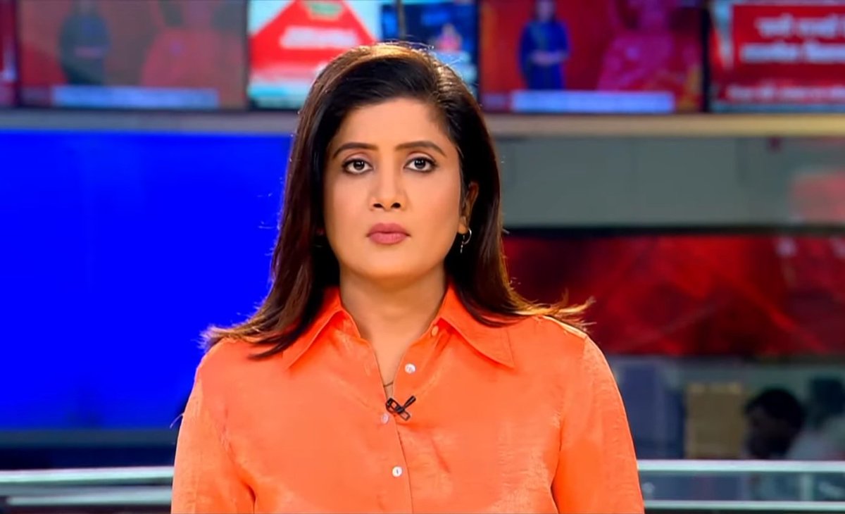 TARUNMI24's tweet photo. #Tuesday
Cute looks of the Day 🫰🏻🫰🏻 🧡🧡🧡🧿
#aajtak #9BajGaye #EkAurEkGyarah #lunchbreak #KhabreinAsardar #Khabrein7tak #Vishesh #cutelooks😘 #lookoftheday #sweetsmile @nehabatham03 Didi ji😊🧿😊#Khabardar https://t.co/54NzcGCe9d