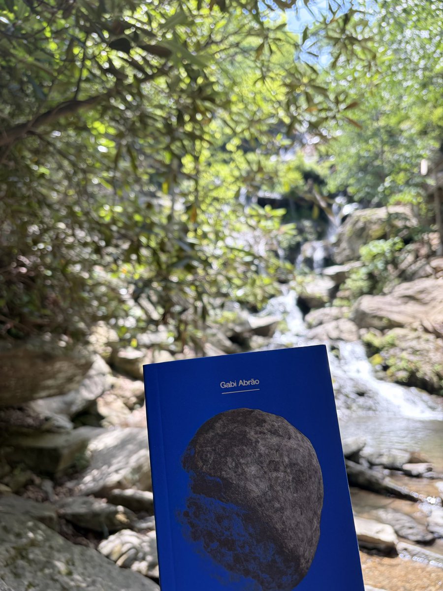 librarysiren's tweet photo. #secretwaterfall @sighswoon https://t.co/400cfyYPy5