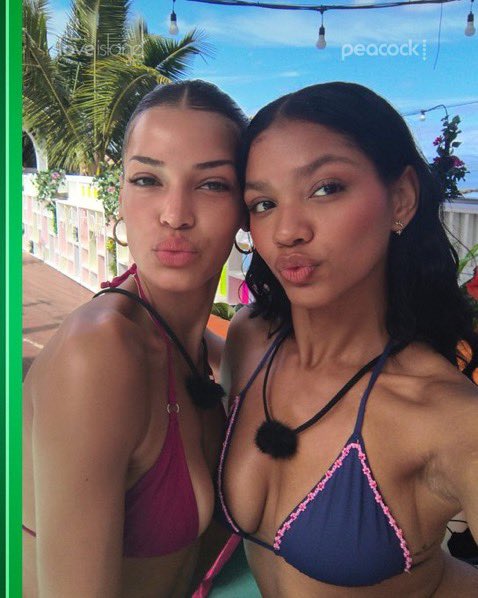 ninasverse's tweet photo. my girls down https://t.co/f1C3kgpSzr