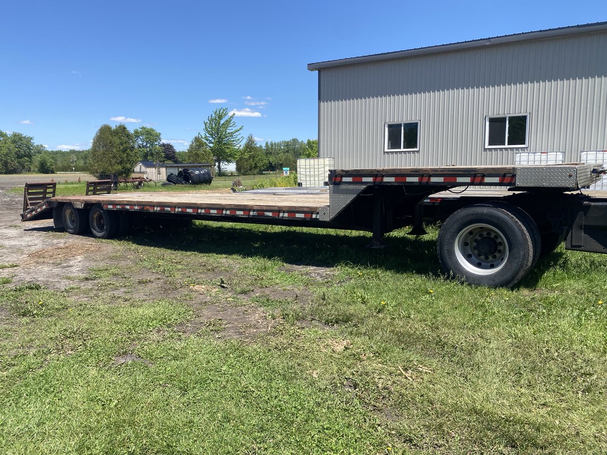 HauptTLM's tweet photo. Great solid trailer for sale.  Took in on trade but will not work for us.  Was safetied until recently with previous owner.  Spring ride axels so perfect farm trailer or over the road unit. https://t.co/woaIteifzB