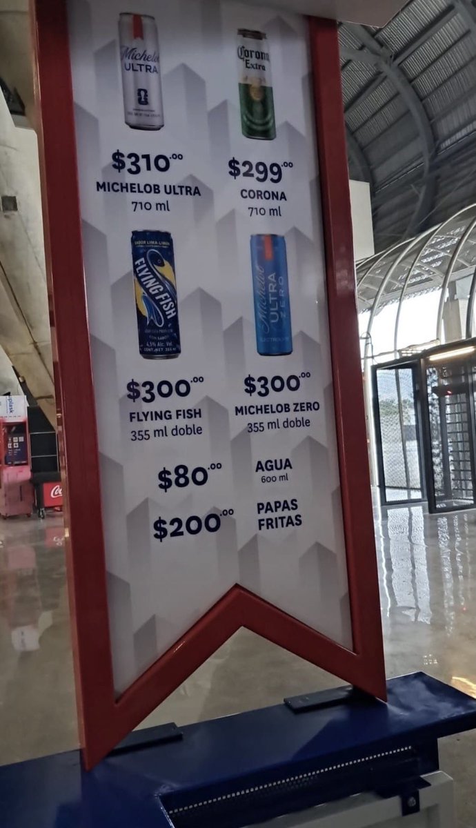 lacomadritaof_'s tweet photo. Así los precios de las cervezas y las papas fritas para el mundial. https://t.co/ikjbs65rlB