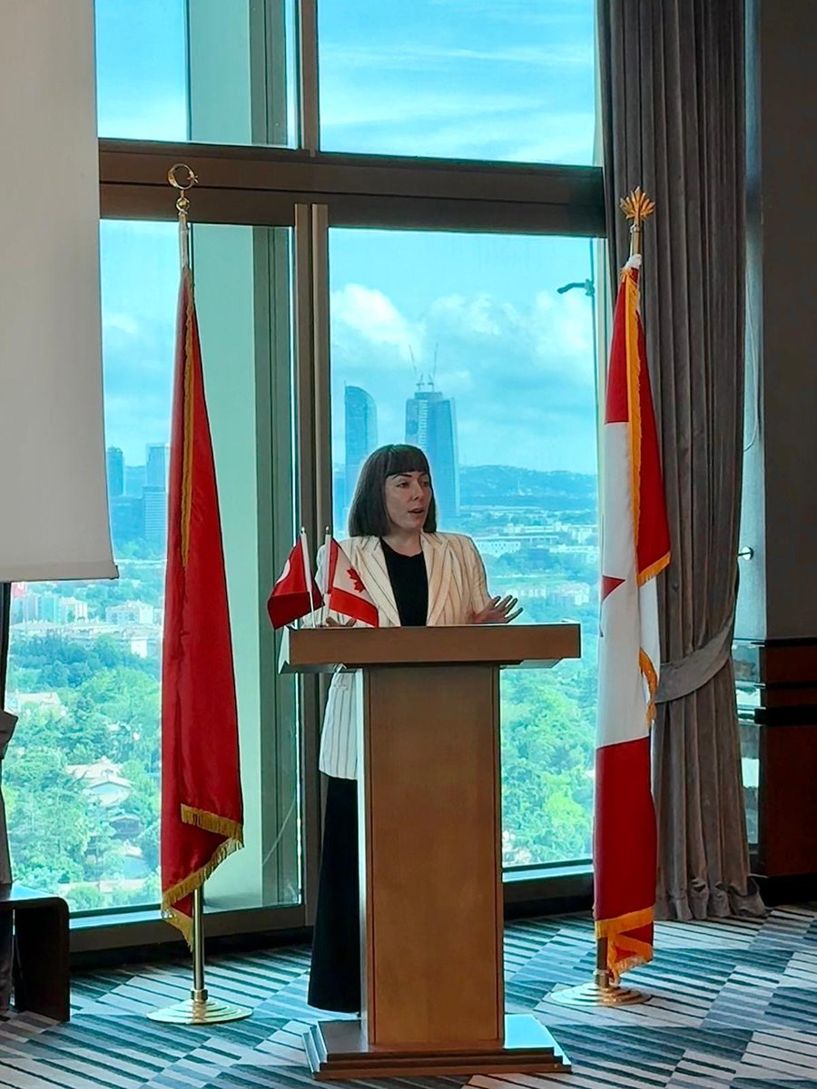 CanadainISTBL's tweet photo. Day 1 of the 🇨🇦-🇹🇷 Sustainability Challenge 2026! 🇨🇦Consul General Natalie Britton welcomed Canadian innovators to Istanbul. Investing in clean tech means investing in the economy of the future—we’re building it together. #CleanTech #Sustainability https://t.co/YB1gbbnuHJ