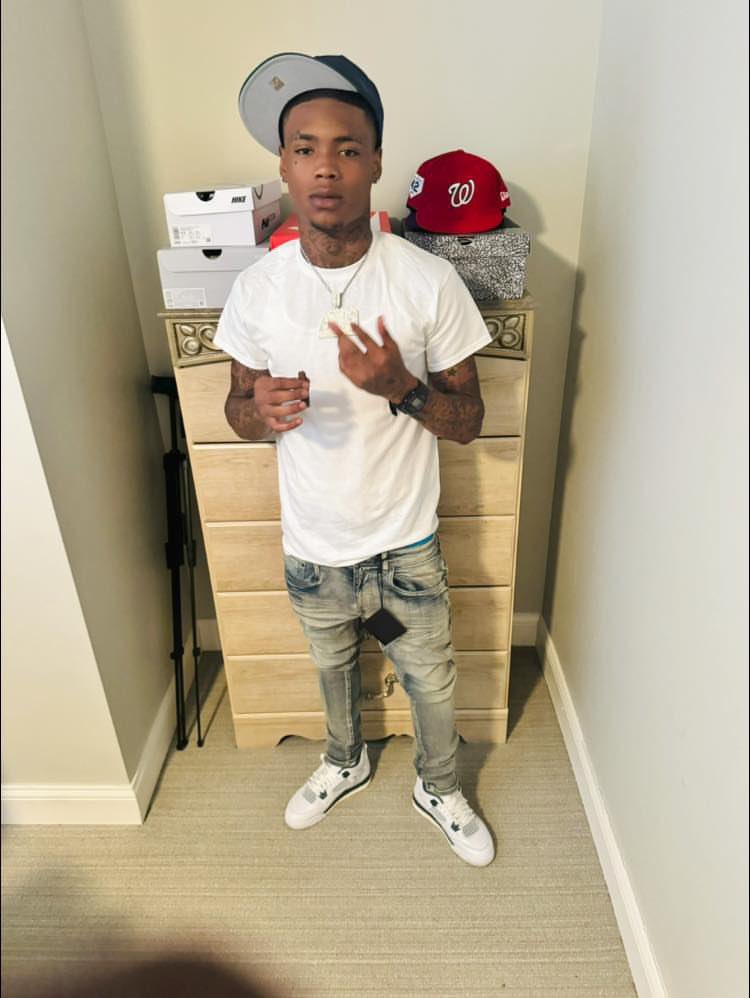 hellllabandz tweet picture