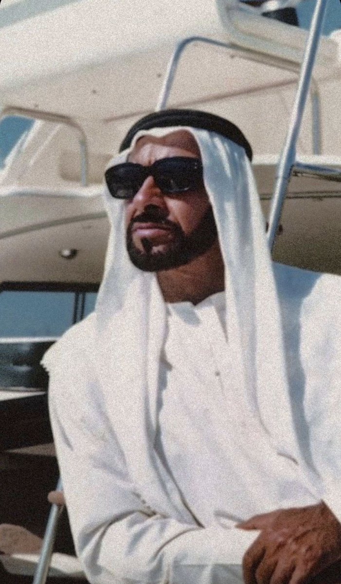 jxi17r's tweet photo. من أساء لم يكشف إلا عن ضحالة فكره، وإفلاس أخلاقي، وانحدار في القيم، ومجرد الكلام عنك يعطيك قيمة لا تستحقها. 
أما أبي الشيخ زايد بن سلطان آل نهيان رحمة الله عليه، قامة والقامات العظيمة لا تنال منها الإساءات، بل تزداد مكانتها رسوخًا واحترامًا وثباتاً. 
#الا_زايد https://t.co/hFnsYnLjgL